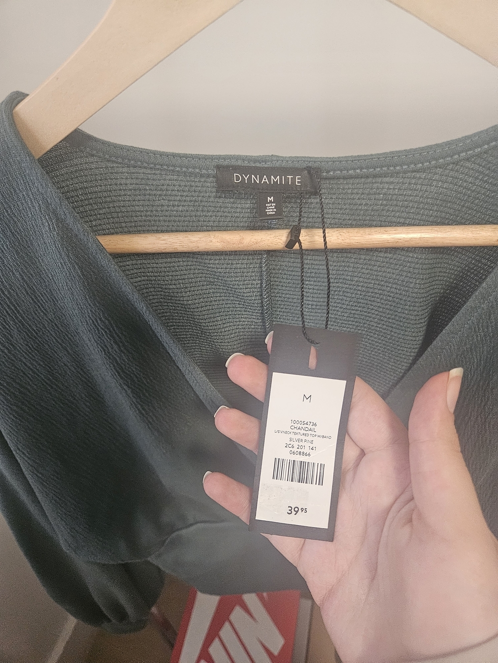 Dynamite Green V-Neck Long Sleeve Top - Picture 3 of 5